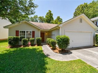 1127 Jordans Pond Ln, Charlotte, NC 28214