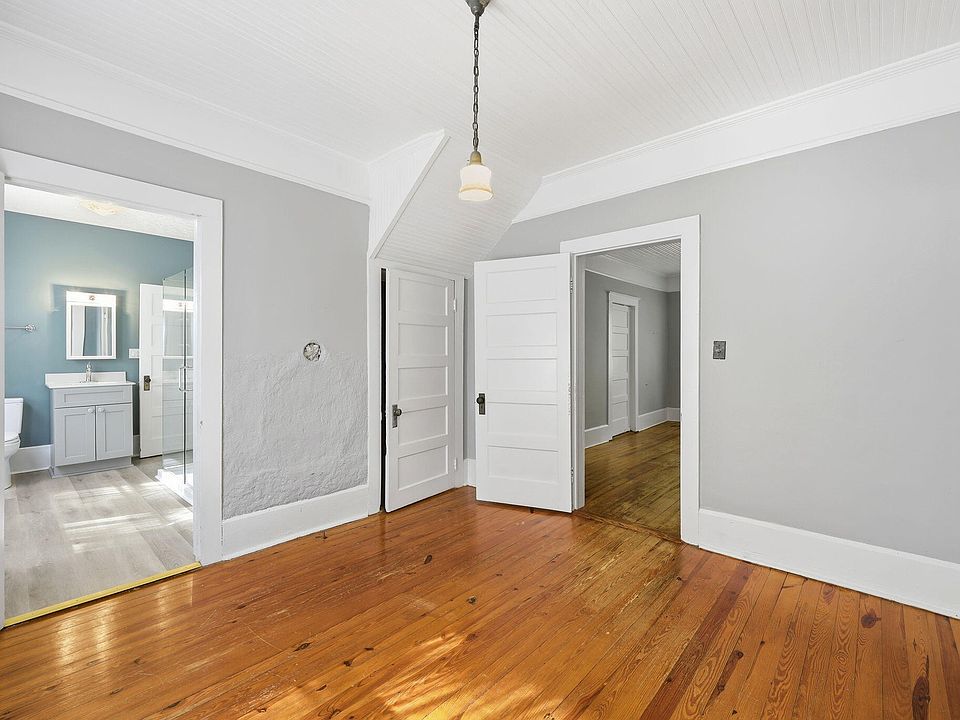 34th image of 439 Lake View Rd