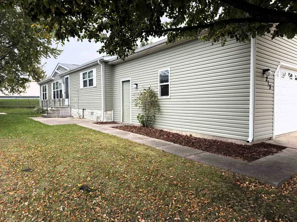 213 Fox Ln, Belvidere, IL 61008