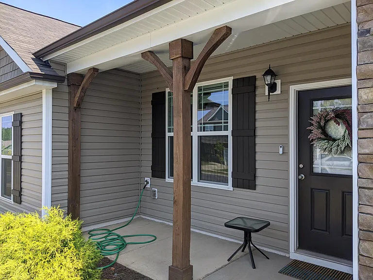 63 Cullen Ct — Photo 2
