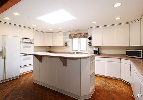 5th image of 1211 Gladish Ln