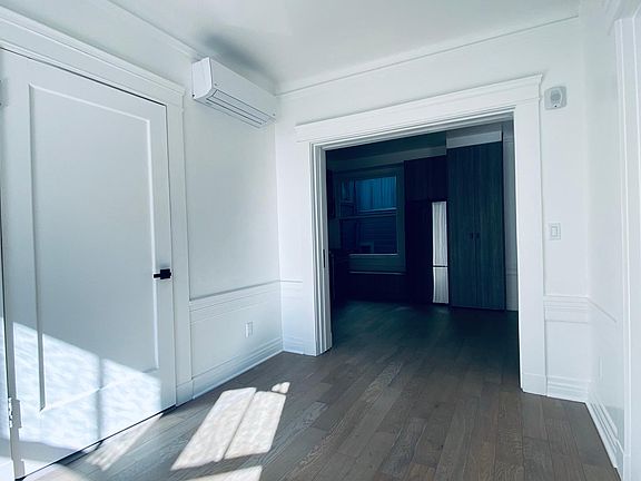 4th image of 946 Jones St #5
