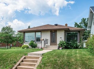 881 Hyacinth Ave E, Saint Paul, MN 55106