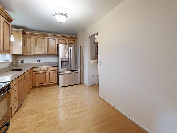 3rd image of 1206 21st Ave