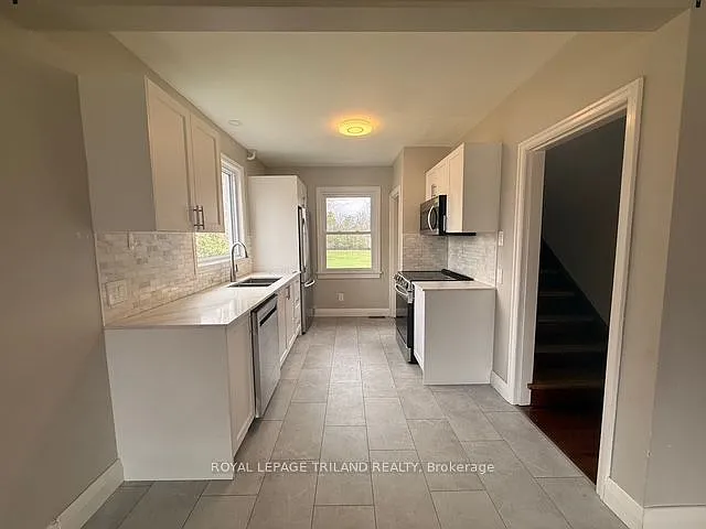 63 Greenfield Dr — Photo 6