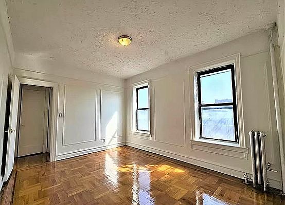 2nd image of 153 E 54th St #4A