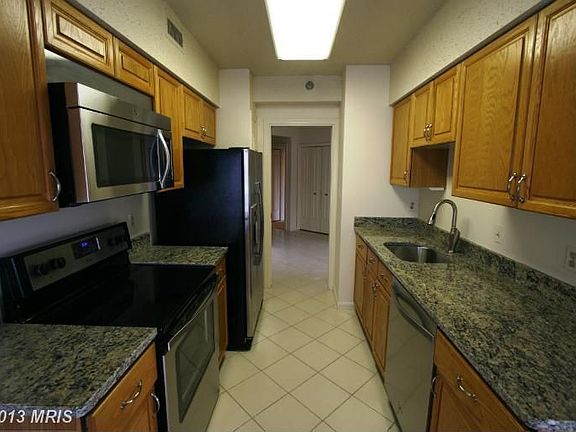 3rd image of 5800 Nicholson Ln #1-306