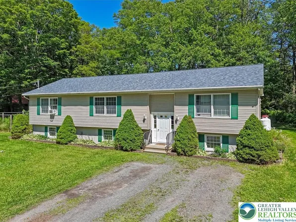 58 Keystone Rd, Clifton Township, PA 18424