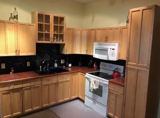 91 N Main St APT 1, Fort Atkinson, WI 53538