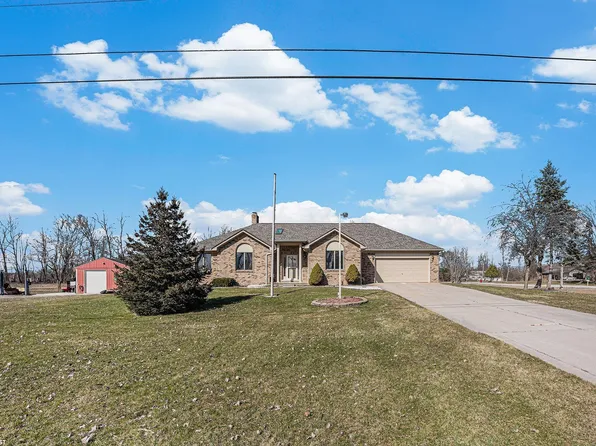 61989 Schoenherr Rd, Washington, MI 48094