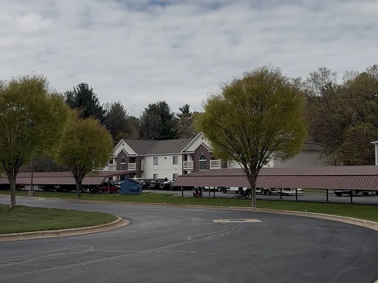 Chesapeake Landing — Photo 13