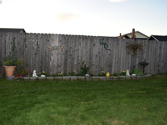 4th image of 8406 NE 160th Ave
