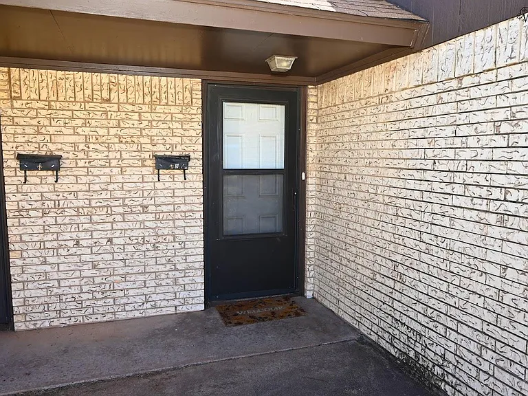 1901 Wenonah Ave — Photo 2