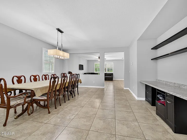 129 Formby Grande Ave — Photo 7