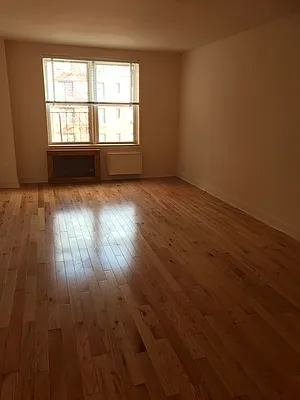 Rented by EZ Sell Realty | media 4