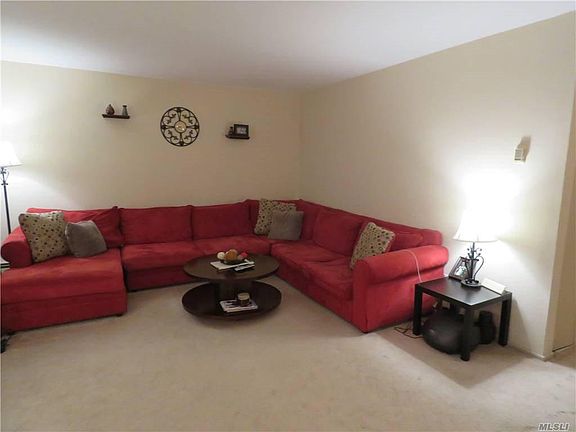 4th image of 31 Richmond Blvd Unit 3A