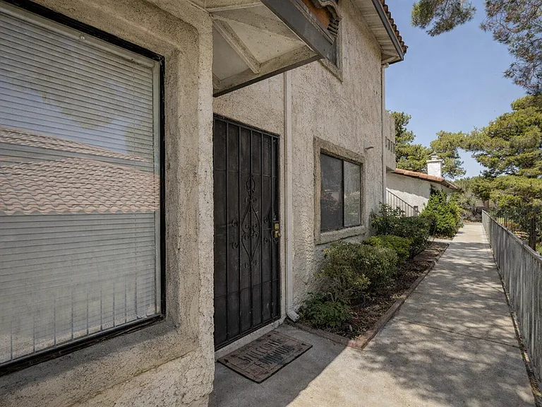 6713 W Charleston Blvd #3 — Photo 2