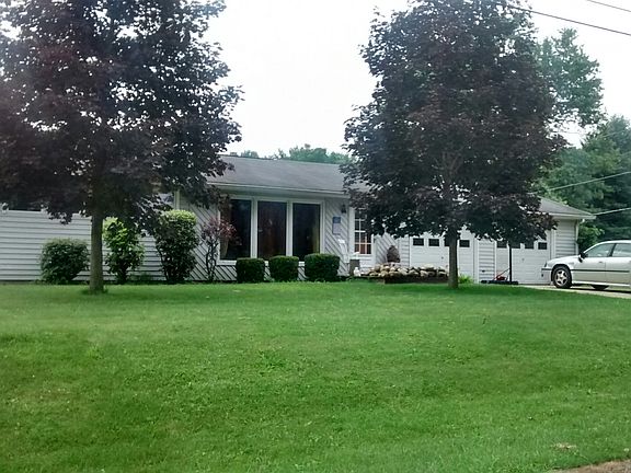 4th image of 66 Brightwood Blvd