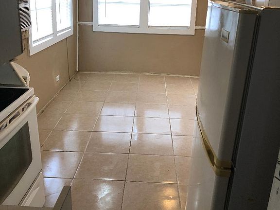 5th image of 715 Lincoln Ave #A