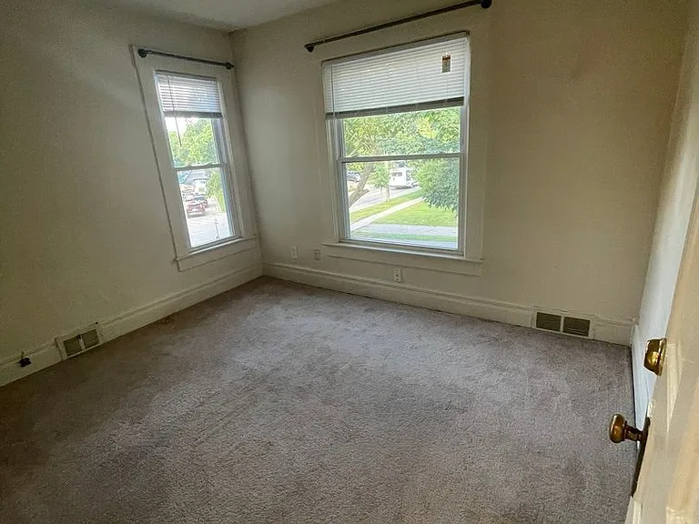 1121 Packard St — Photo 26