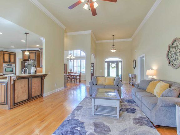 4th image of 2049 Pebble Brook Dr