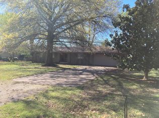 1354 E Sammy Ln, Springfield, MO 65804