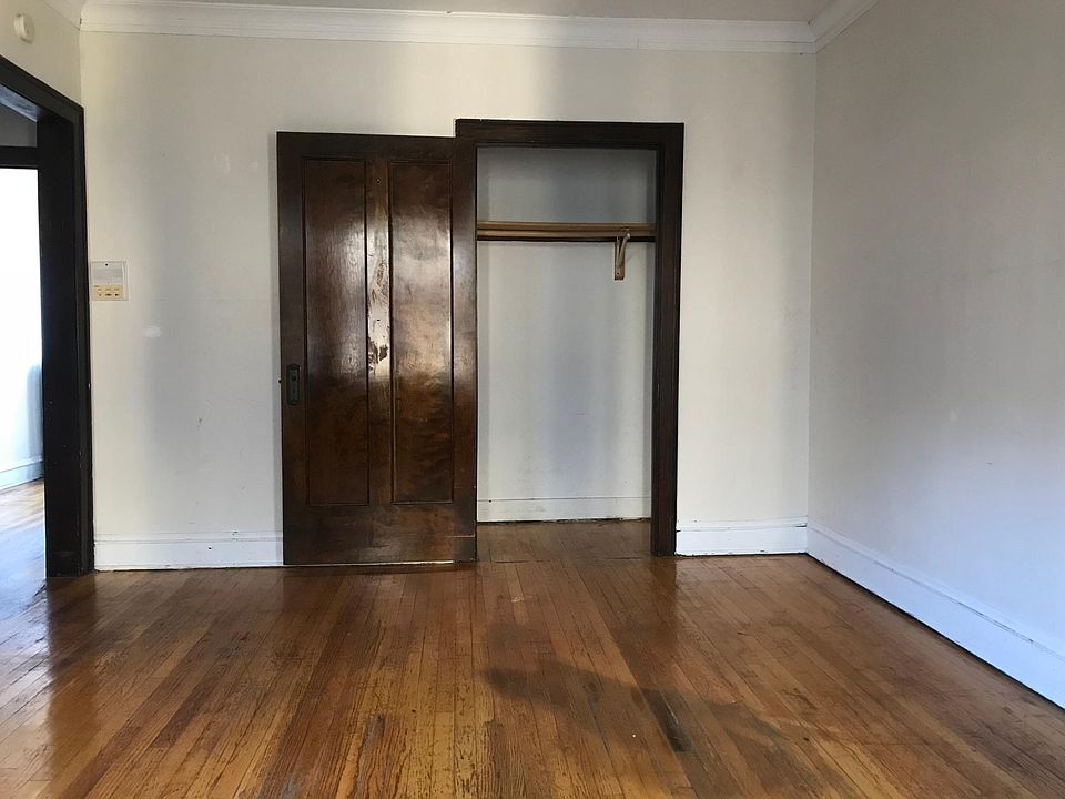 Living Space with Closet 