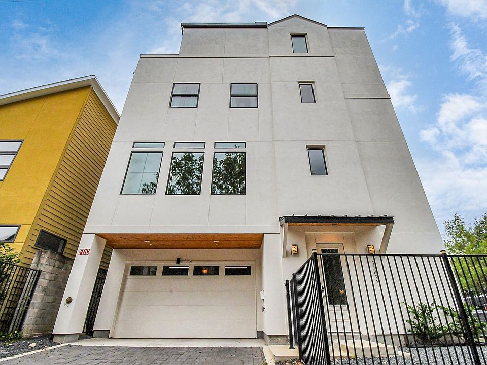 1st image of 2303 Yupon St