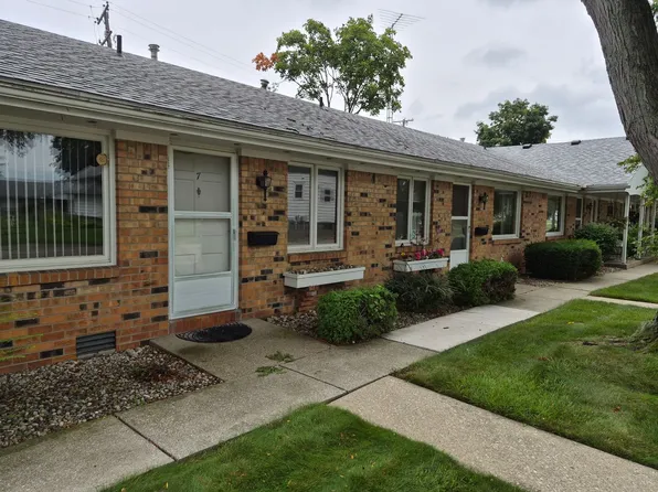 Colonial Gardens Apartments, 1150 Louisiana Ave APT 7, Perrysburg, OH 43551