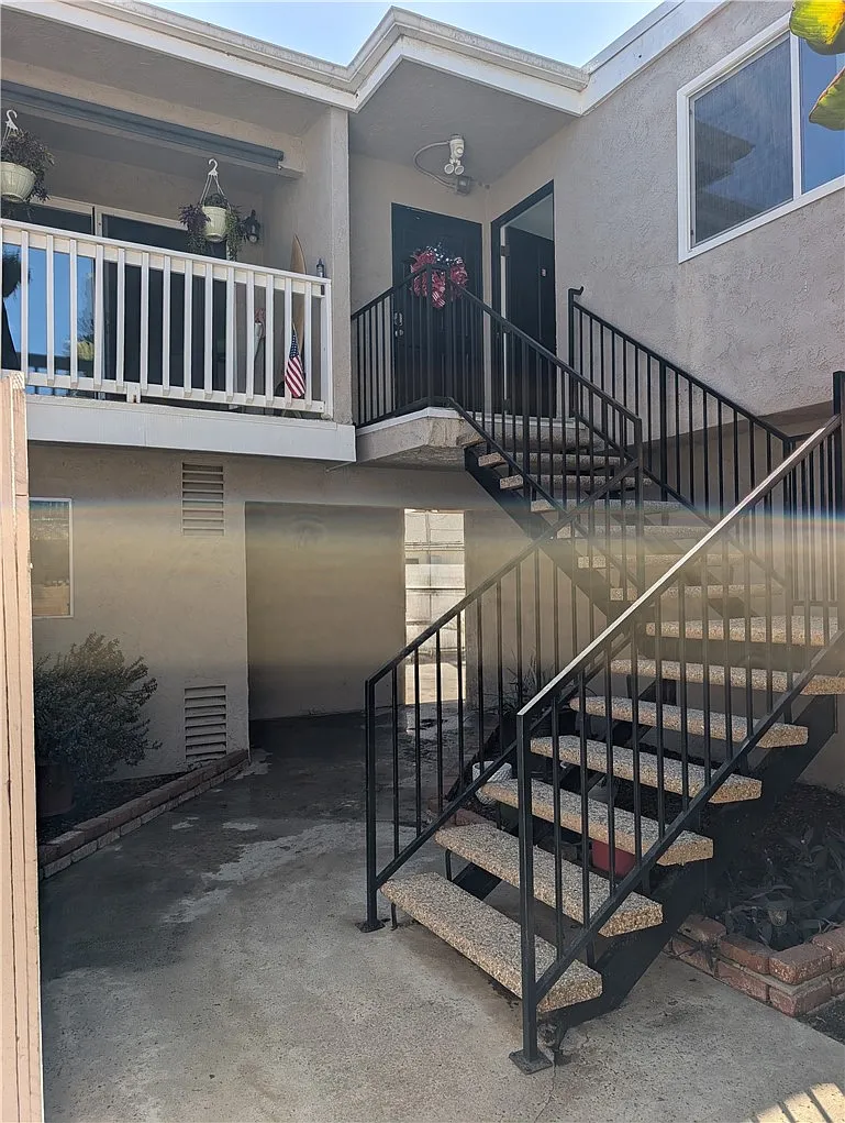 2 bed, 902 sqft, $3,895 — Photo 4