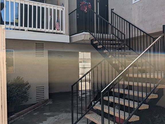 4th image of 205 13th St APT D