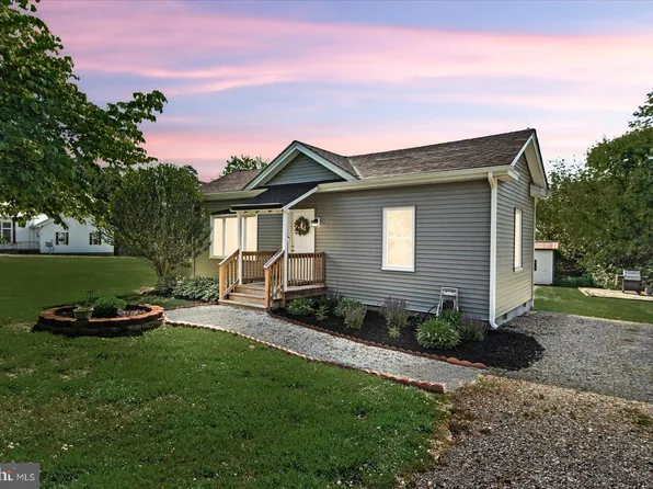 3048 Oakland Rd, Louisa, VA 23093