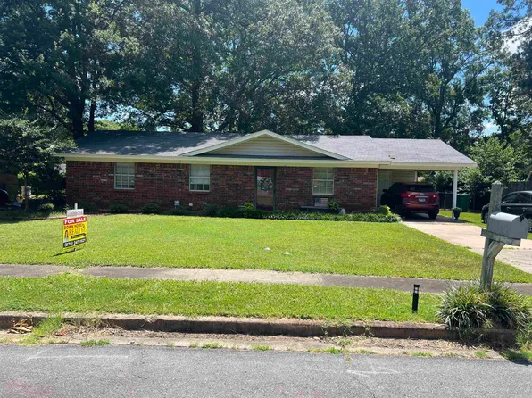 605 Meredith St, White Hall, AR 71602