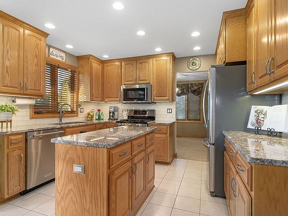 5th image of 8436 Nielsen Dr