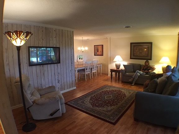 5th image of 3706 Indian River Dr E