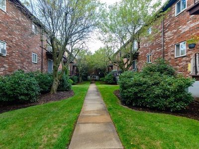 20 Westgate Rd APT 4, Chestnut Hill, MA, 02467