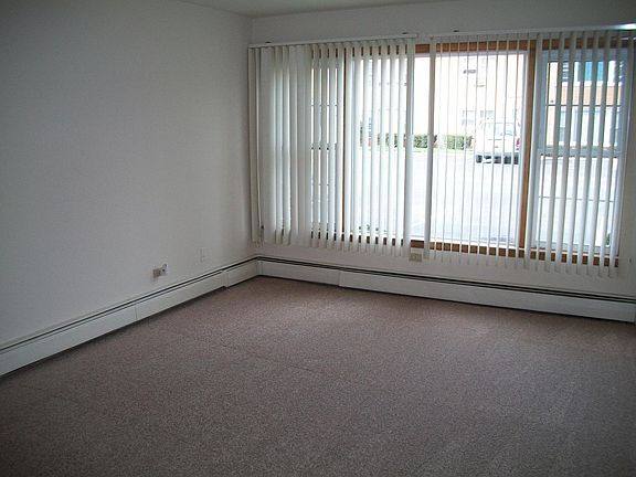 5th image of 512 Kungs Way APT 1C