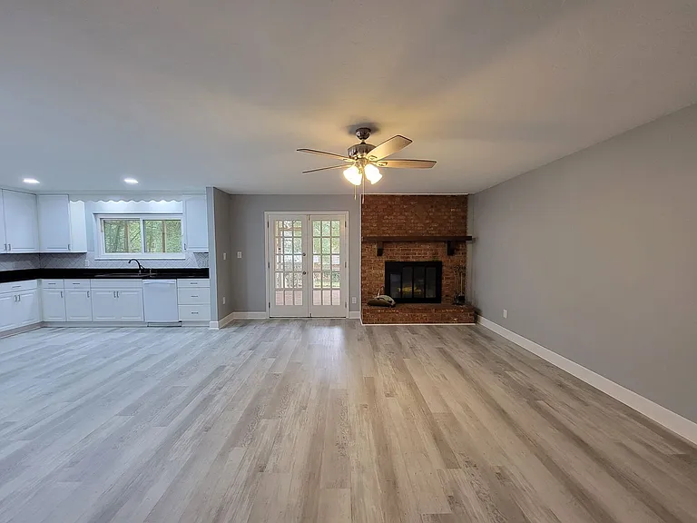3714 Wicklow Cir — Photo 6