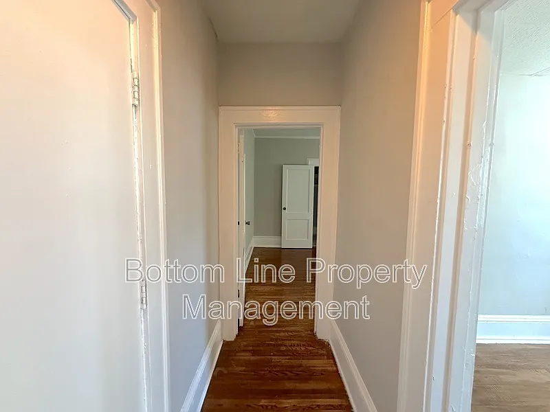 1 bed, 1.0 bath, 1000 sqft, $1,345 — Photo 4