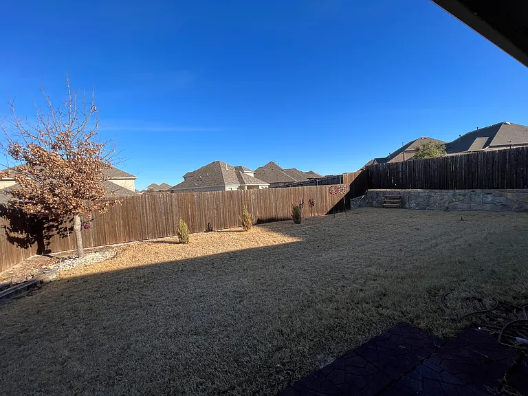 569 W Kara Dr — Photo 19