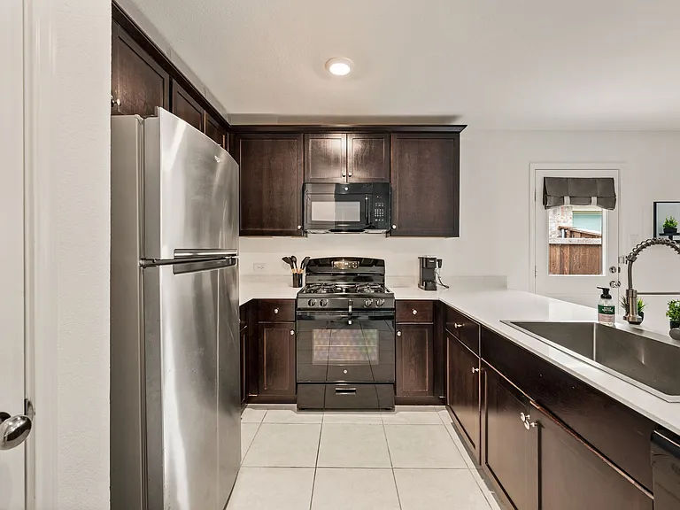 3145 Harper St — Photo 11