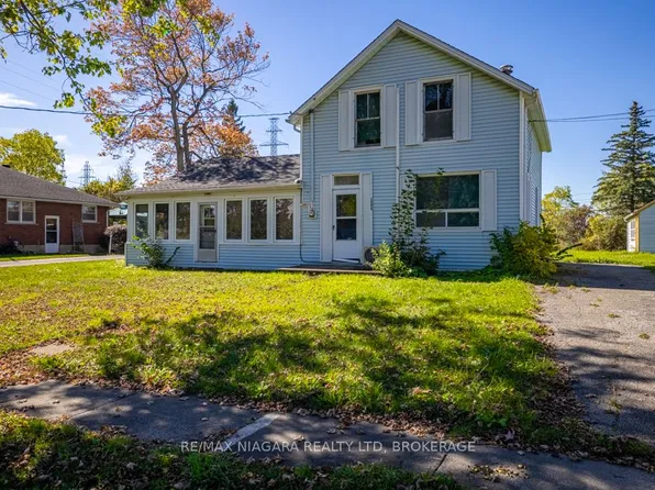 2295 Centre St, Thorold, ON L0S 1A0