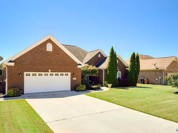 2617 Berkshire Way, Decatur, AL 35603