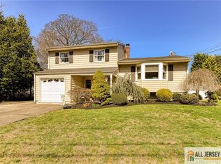 35 Outcalt Rd, Edison, NJ 08817