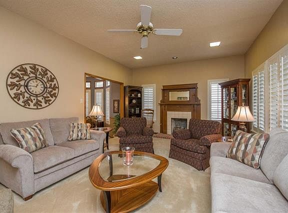 4th image of 2302 Bradwood Ct