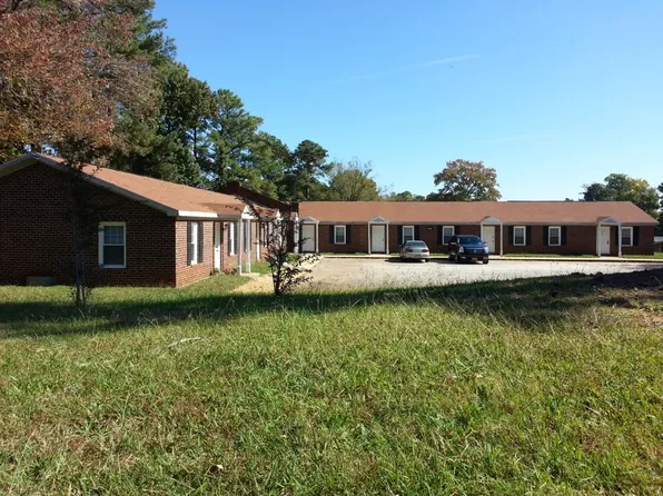 2821 Club Plaza Rd, Raleigh, NC 27603