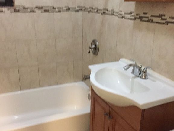 5th image of 4714 41st St APT 2F