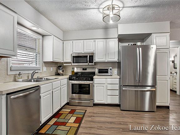 5th image of 240 Bona Vista Dr NW