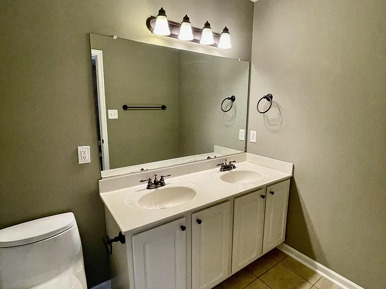 142 Old Tavern Cir #1 — Photo 17