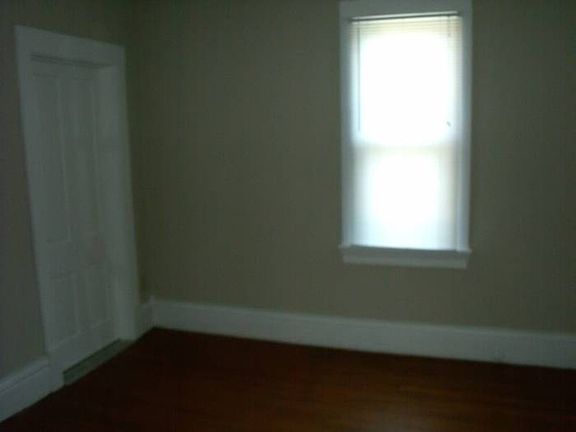 5th image of 1335 23rd Ave